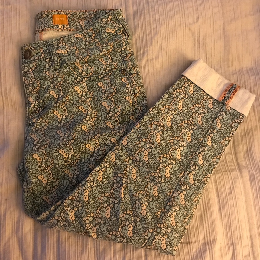 Pilcro and the letterpress floral crop pant